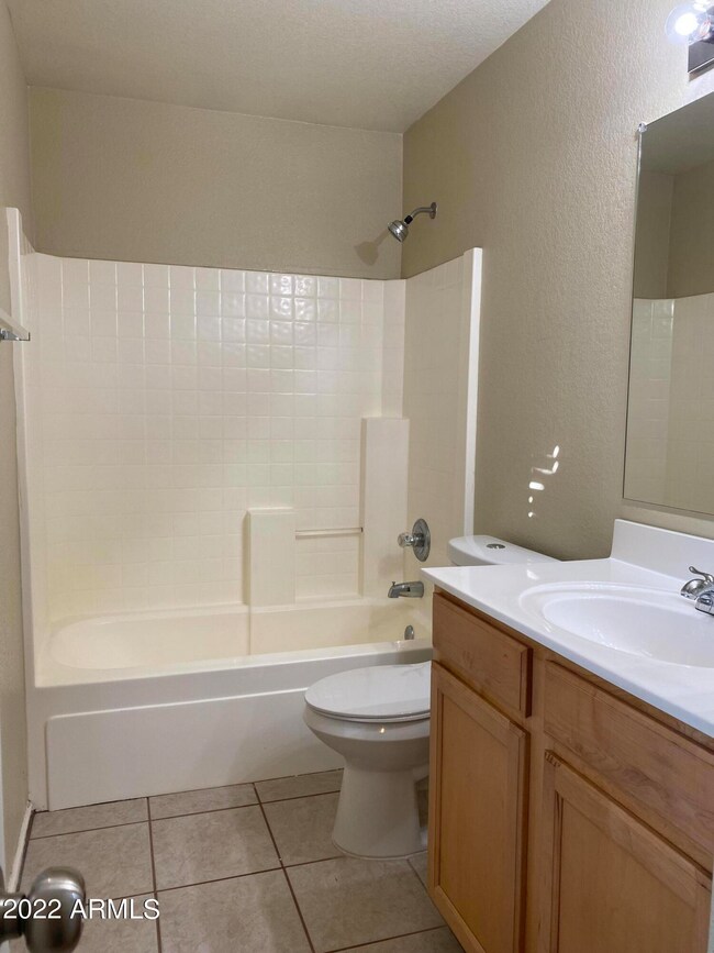 1291 S San Vincente Ct unit III, Chandler, AZ 85286 - photo 5