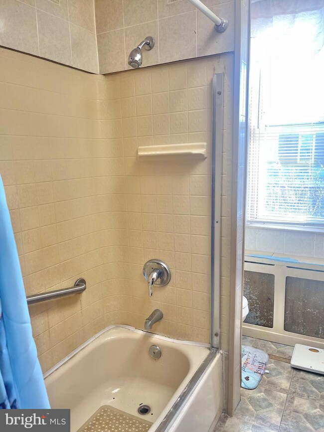 3118 Mcelderry St, Baltimore, MD 21205 - photo 6