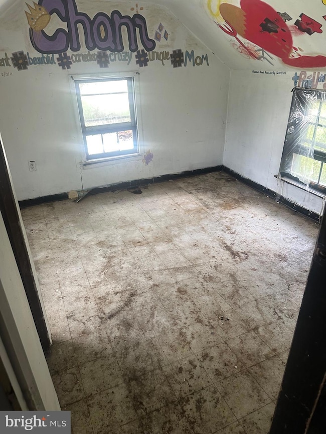 750 W Main St, Luray, VA 22835 - photo 5