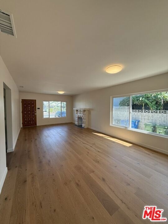 1506 W 54th St, Los Angeles, CA 90062 - photo 5