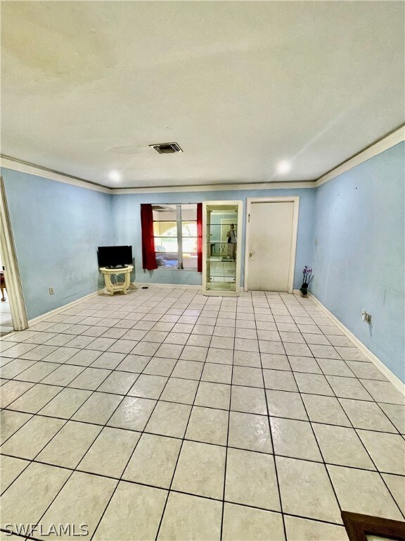 Bright & refreshing open concept living room.
