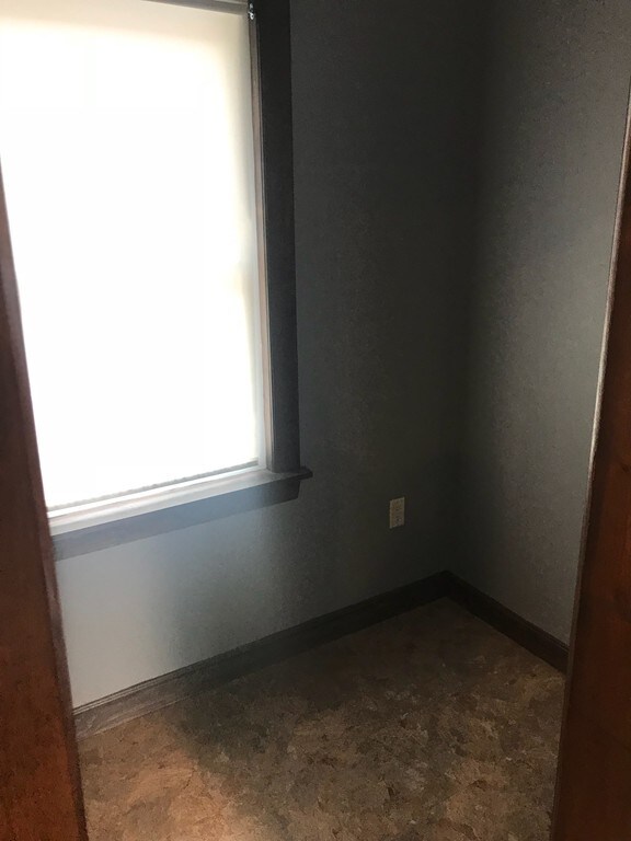 189 Maple St unit 1, Danvers, MA 01923 - photo 4