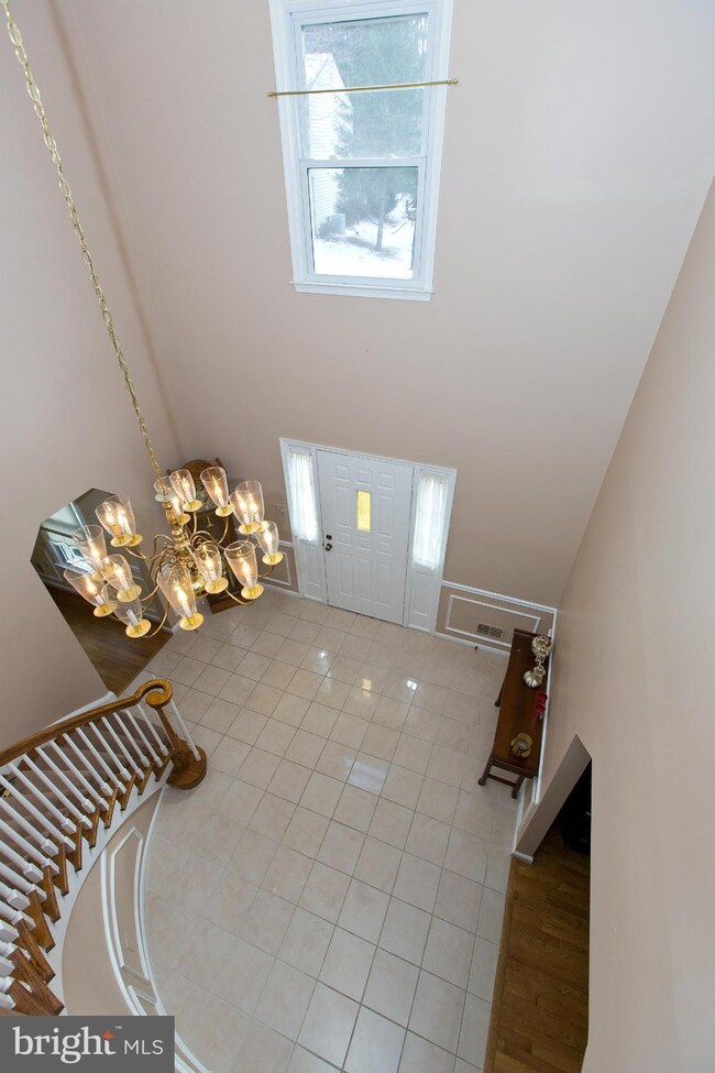 20612 Hazelnut Ct, Germantown, MD 20874 - photo 5