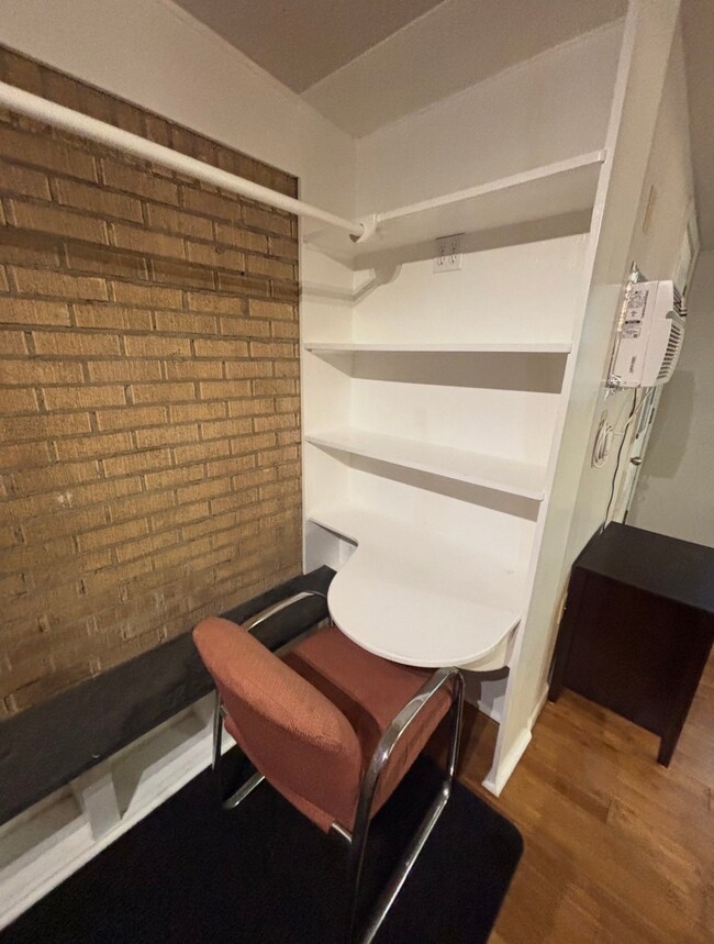 928 Main St unit 926C, La Marque, TX 77568 - photo 5