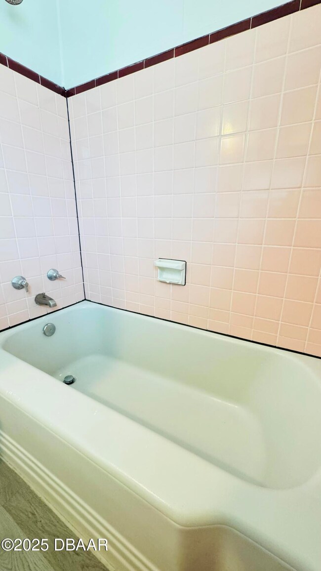 607 Jessamine Blvd unit 4, Daytona Beach, FL 32118 - photo 6