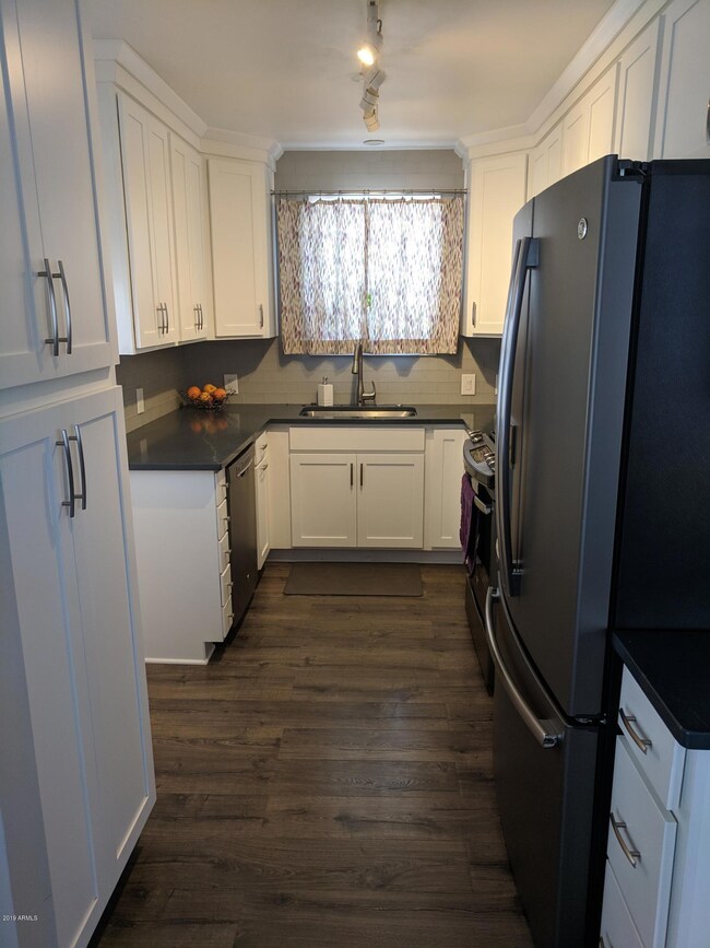 1344 E Hatcher Rd, Phoenix, AZ 85020 - photo 6