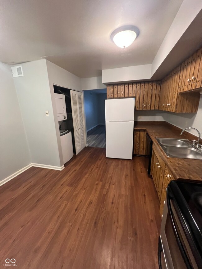 1325 Millerwood Ct, Lebanon, IN 46052 - photo 6