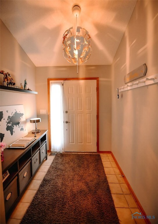 1517 Misty Oaks Dr, Findlay, OH 45840 - photo 4