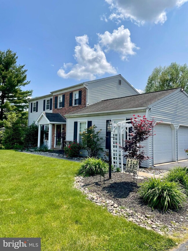 741 E 2nd St, Boyertown, PA 19512 - photo 2