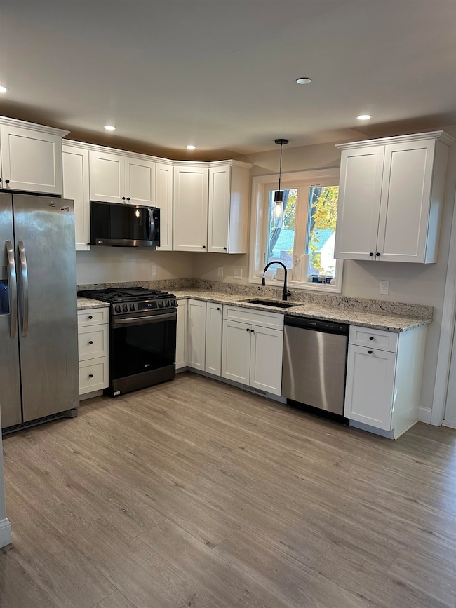 12 Sapphire Ln, Nashua, NH 03064 - photo 2