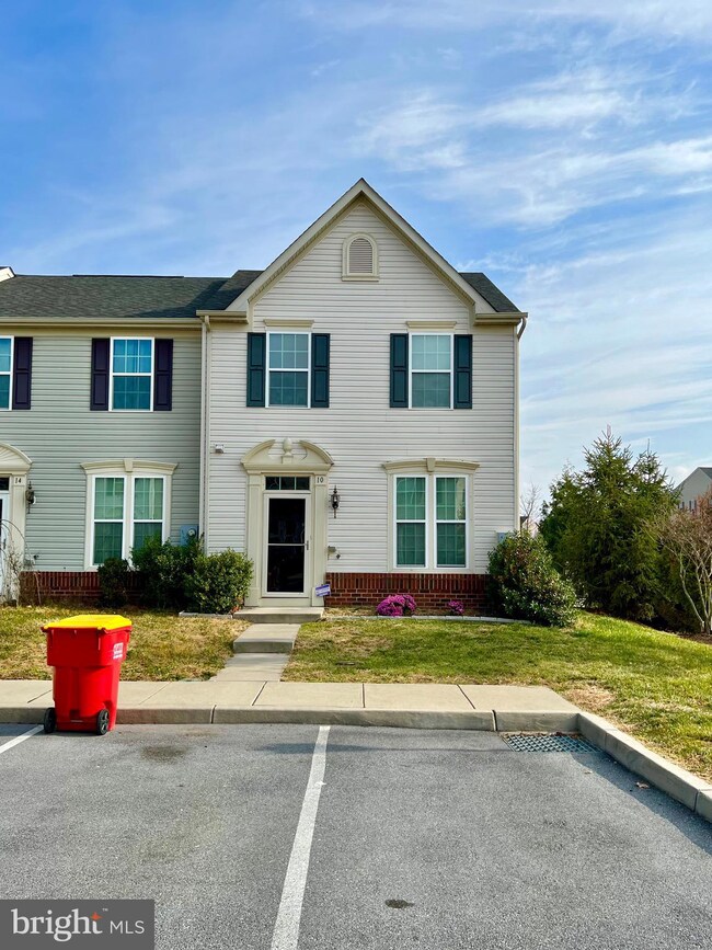 10 Erie Place, Falling Waters, WV 25419 - photo 2