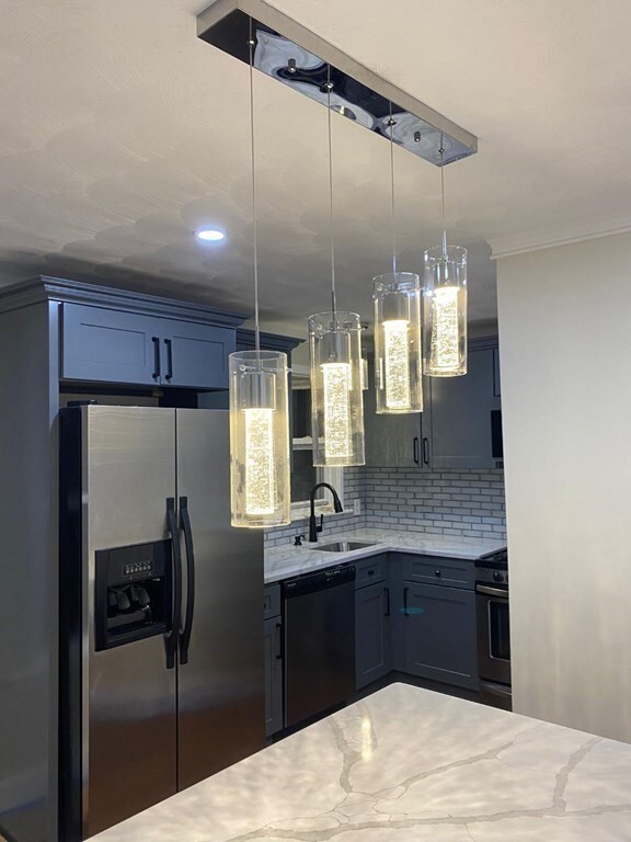 107 Lynn St unit 2, Peabody, MA 01960 - photo 3