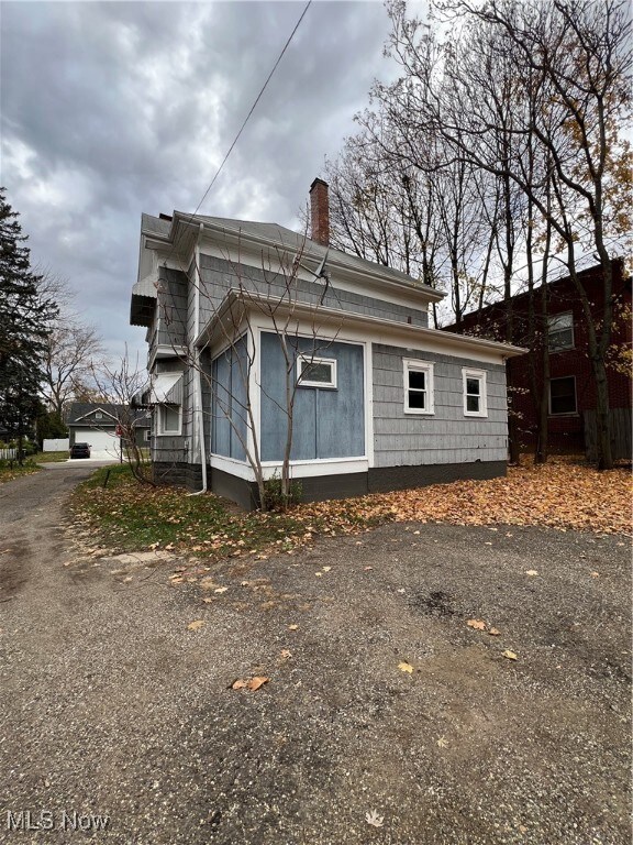 1328 Logan Ave NW unit 1, Canton, OH 44703 - photo 3