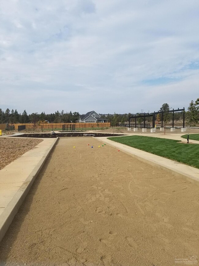 4030 SW Badger Ave, Redmond, OR 97756 - photo 7