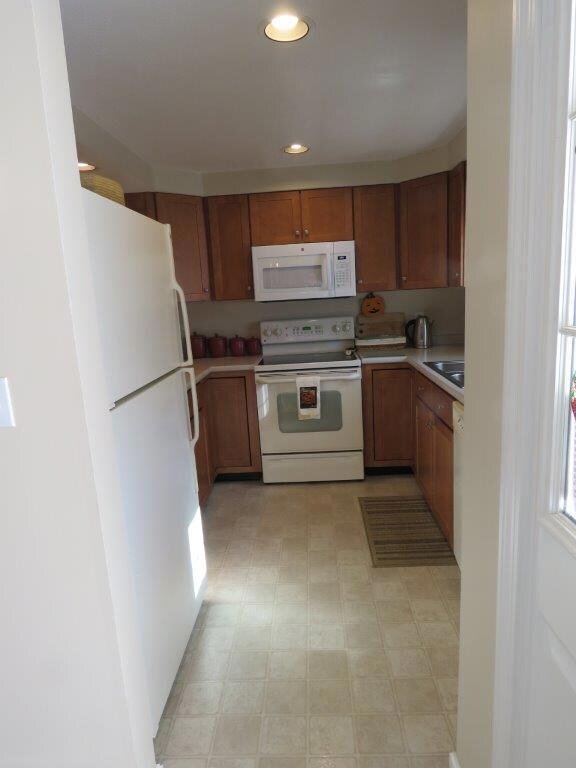 6 Oxford Ct unit 51, Kennebunk, ME 04043 - photo 5