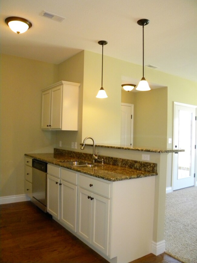 25 Grace Lane 204 Kitchen3