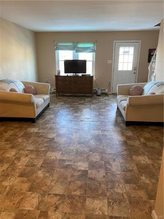 2830 Rhonda Ln, Allentown, PA 18103 - photo 4