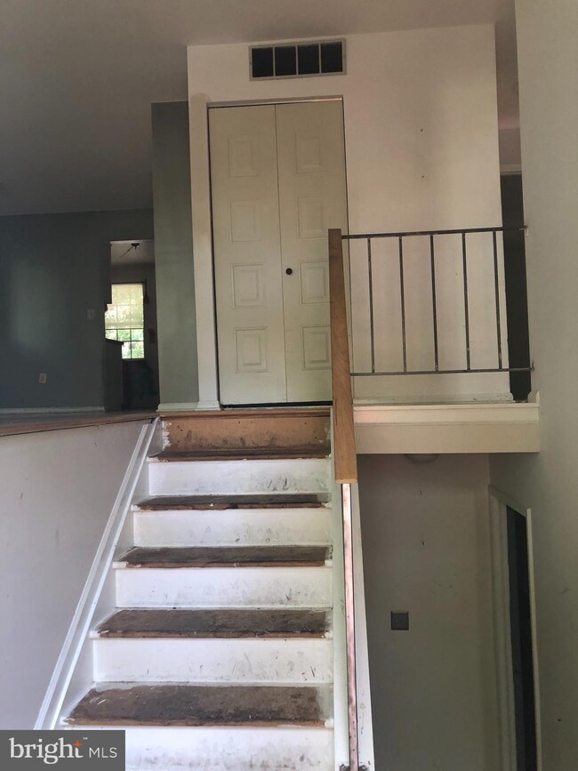 2406 Yarmouth Ln, Crofton, MD 21114 - photo 2