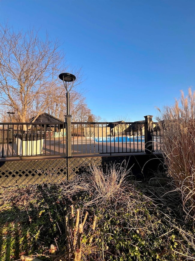 9531 S Harbour Pointe Dr, Bloomington, IN 47401 - photo 5