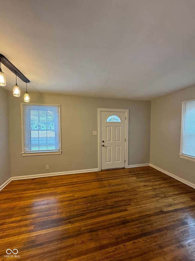 138 N 3rd Ave, Beech Grove, IN 46107 - photo 3