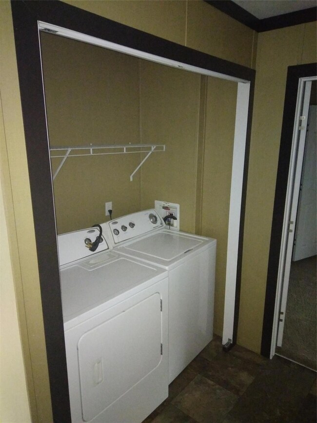 112 Siebert Hill Rd, Sadler, TX 76264 - photo 6