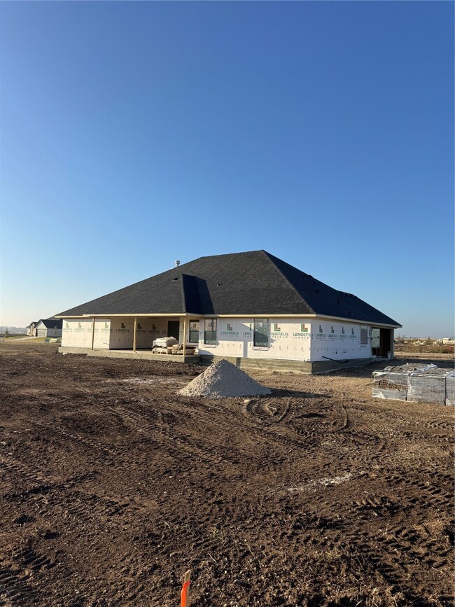 1304 Red Rock Rd, Hewitt, TX 76643 - photo 4