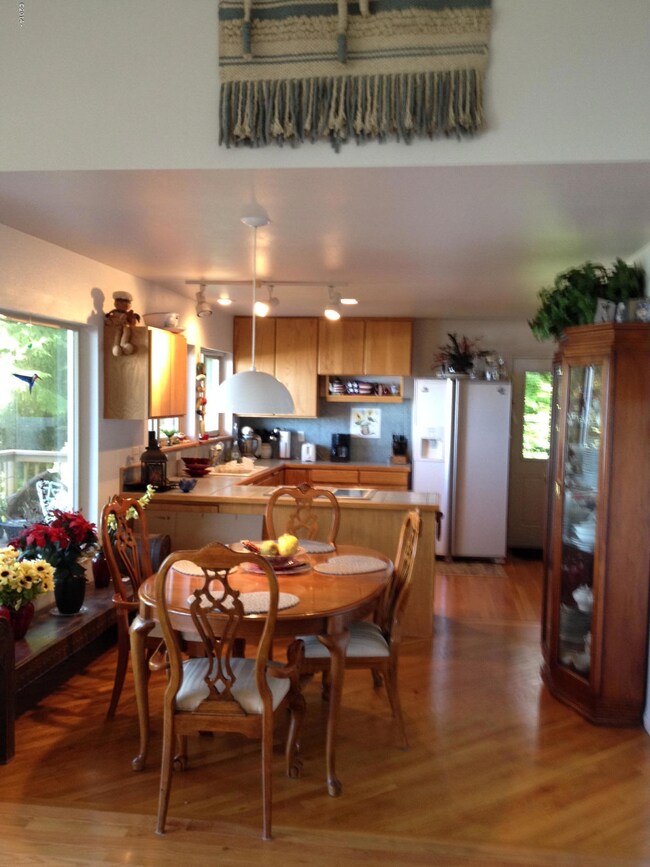 Oceanview Dining Room and Kitchen