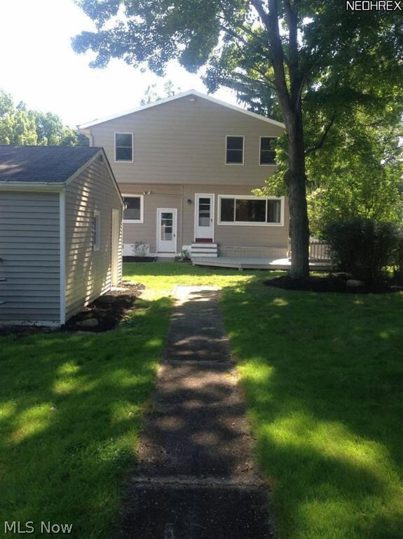 8524 Columbia Rd, Olmsted Falls, OH 44138 - photo 2