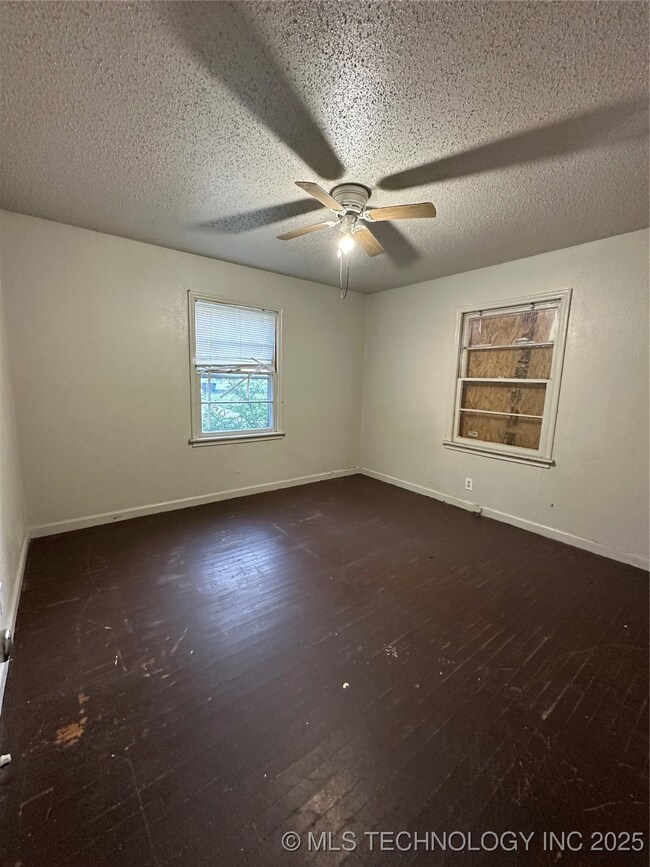 2320 W Easton Ct, Tulsa, OK 74127 - photo 6