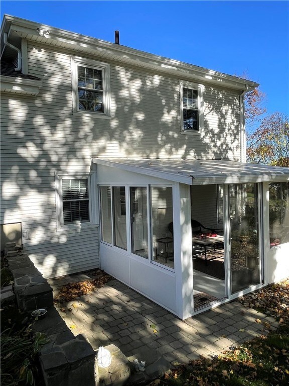 28 Knoll Crest Dr, Cumberland, RI 02864 - photo 5