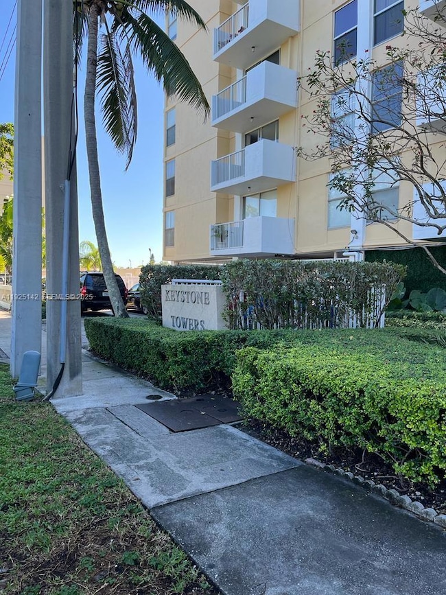 2020 NE 135th St unit 609, North Miami, FL 33181 - photo 6