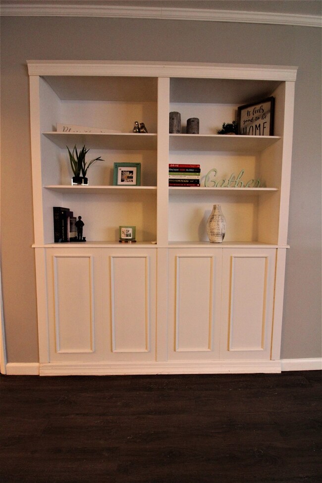 52700 Walsingham Ln, South Bend, IN 46637 - photo 3