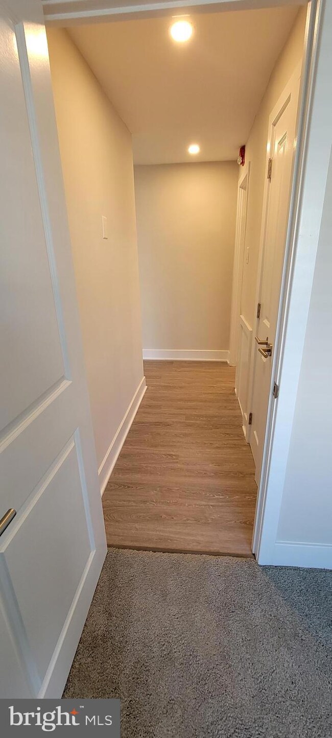 110 W North Ln unit B7, Conshohocken, PA 19428 - photo 4