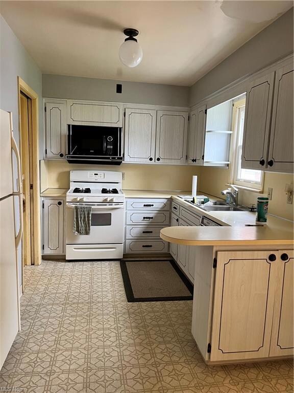 1853 Rush Rd, Wickliffe, OH 44092 - photo 4