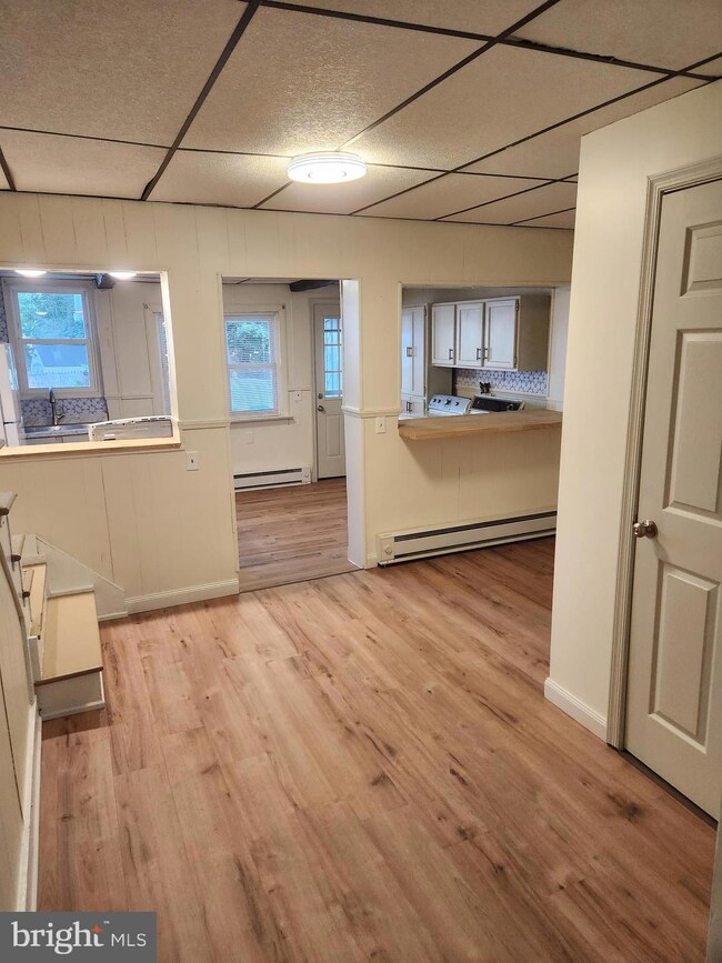 114 E Hancock St, Saint Clair, PA 17970 - photo 4