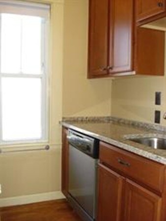 54 Bacon St, Waltham, MA 02451 - photo 6