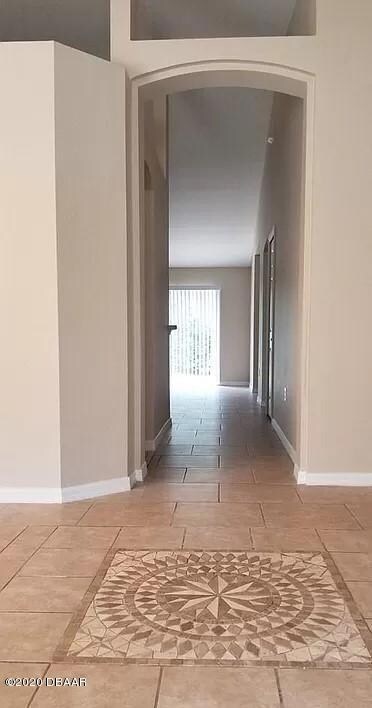 Foyer Entry