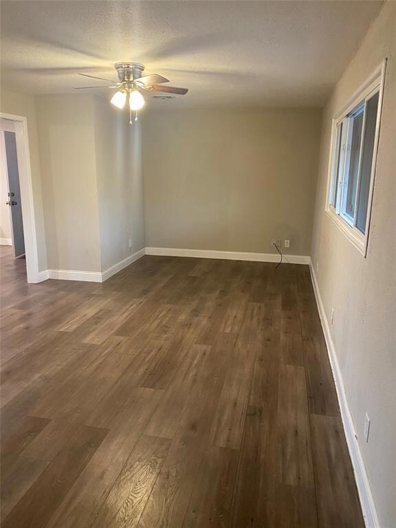 830 Amsden St, Denison, TX 75020 - photo 3