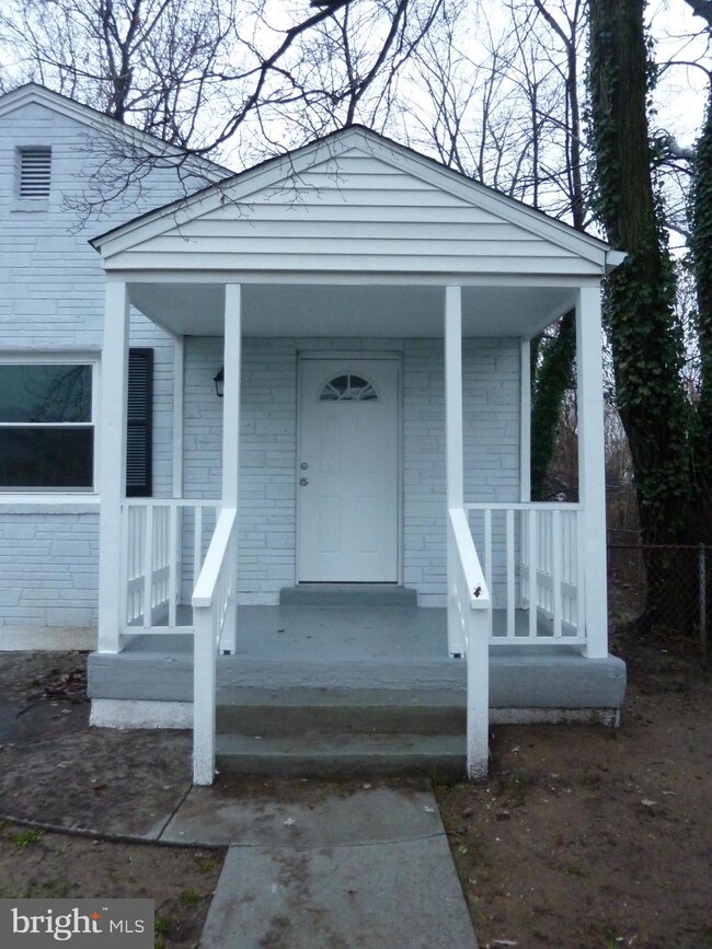 323 Single Ave, New Castle, DE 19720 - photo 2