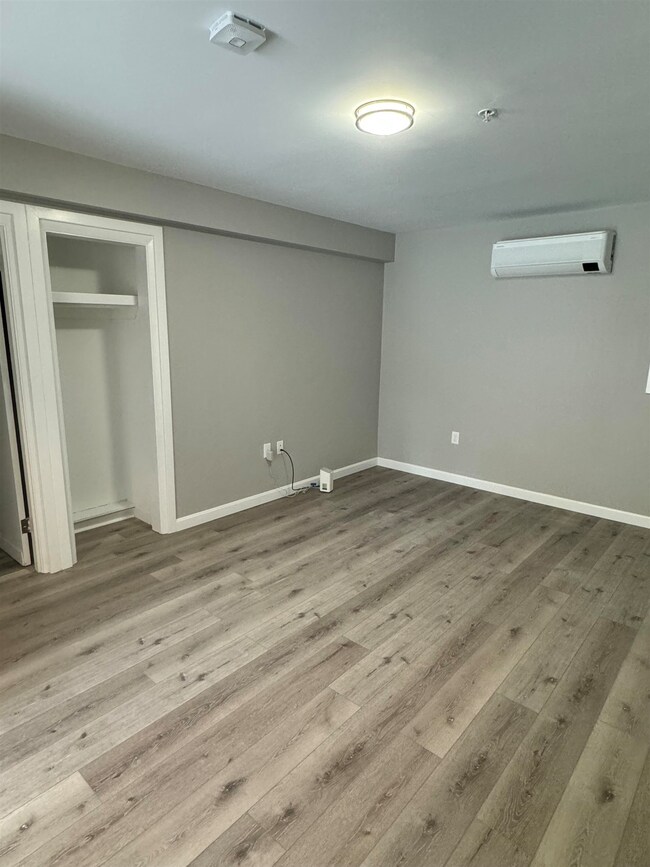 24 Monarch Way unit 104, Portsmouth, NH 03801 - photo 4