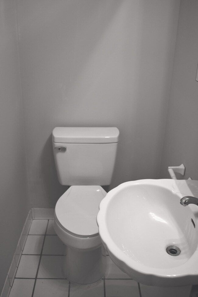 804 Hickman Rd unit B, Augusta, GA 30904 - photo 4