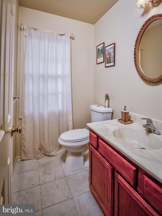 12641 Gravenhurst Ln, North Potomac, MD 20878 - photo 7