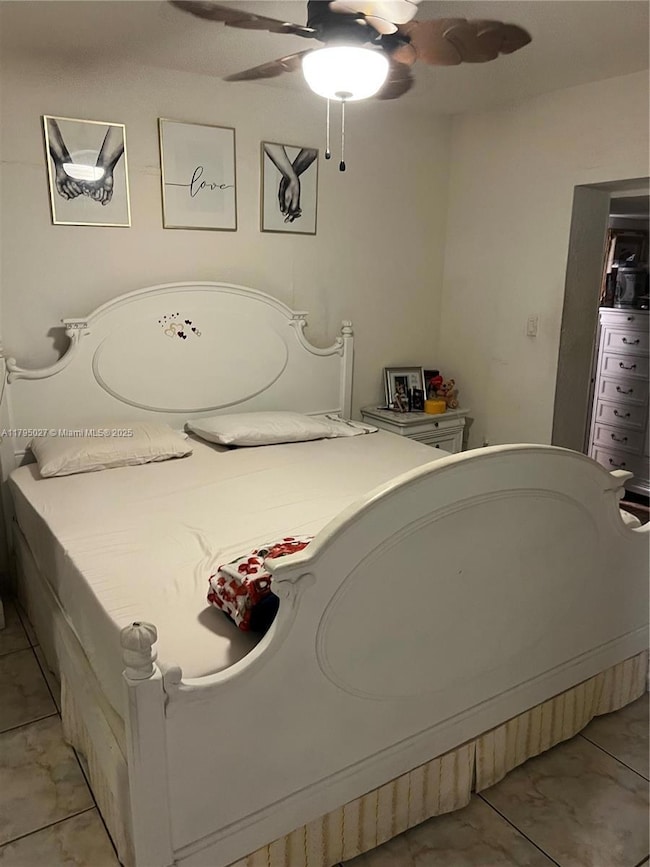 240 E 39th St, Hialeah, FL 33013 - photo 5