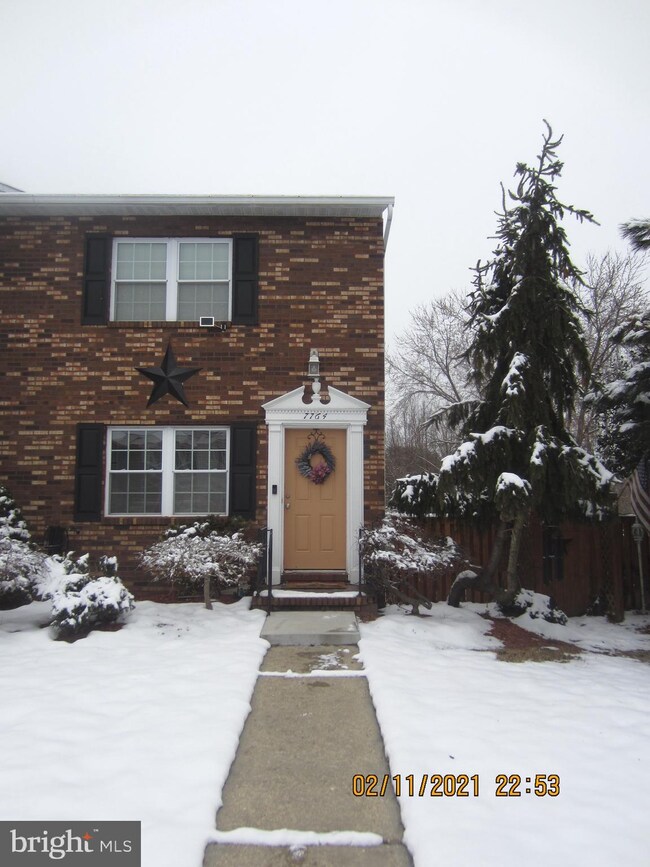 7764 Moonfall Ct, Pasadena, MD 21122 - photo 2