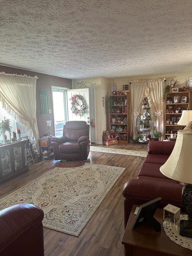 89 Russell St, Flemingsburg, KY 41041 - photo 5