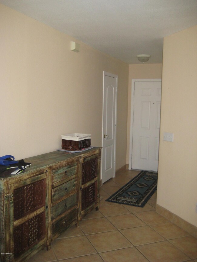 8079 S Teaberry Ave, Tucson, AZ 85747 - photo 3
