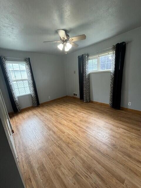 4503 Thompson Ave, Klamath Falls, OR 97603 - photo 4