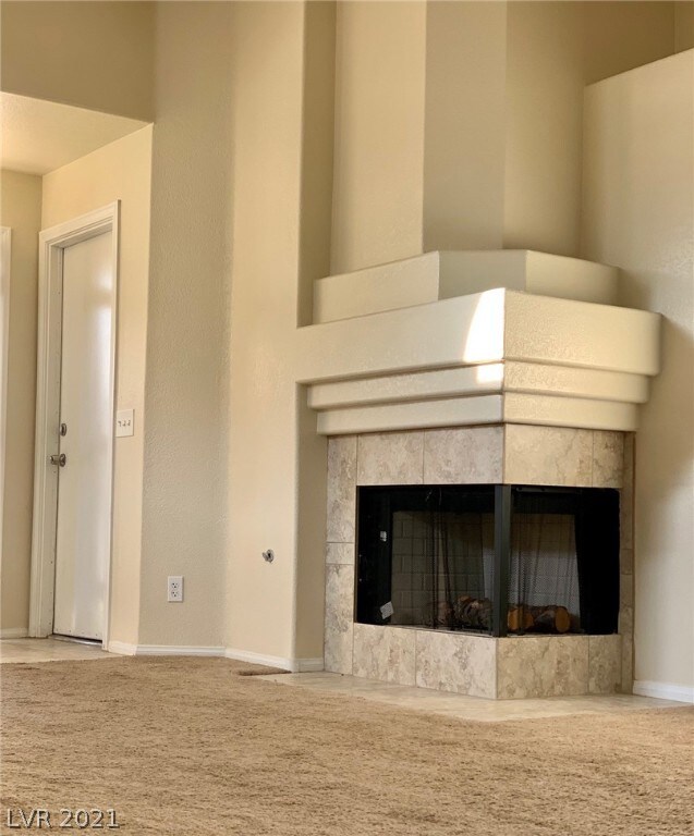 6 - Fire Place
