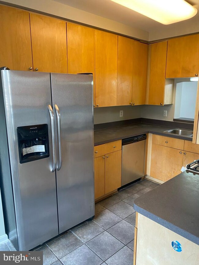 2490 Quick St unit 101, Herndon, VA 20171 - photo 4