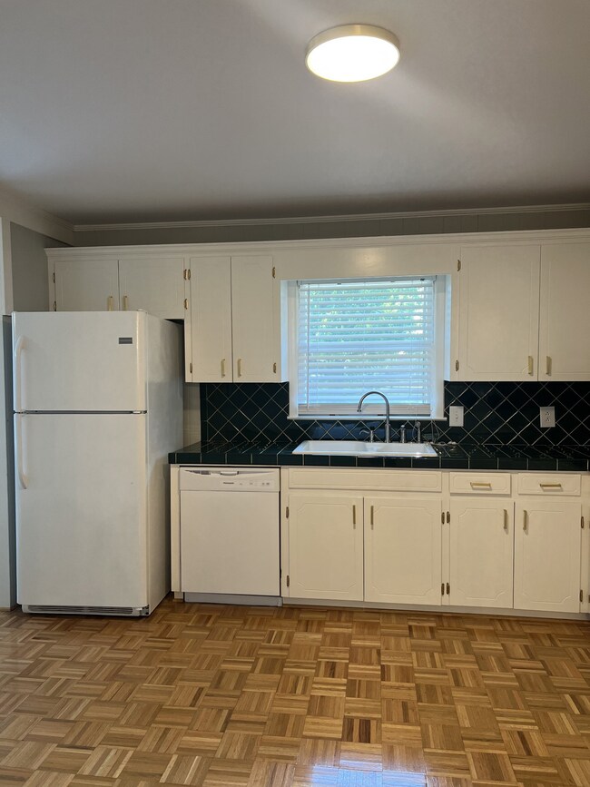 401 Shadow Dr, Shelbyville, TN 37160 - photo 7